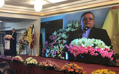 رونمایی از روش نوین پرداخت موبایلی / بانک ها به ارایه خدمات نوین بانکی توجه کنند 