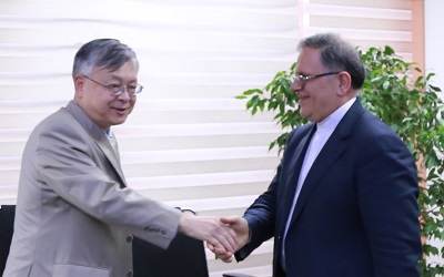 ​گسترش ارتباطات بانکی ایران با غول اقتصادی آسیا / روابط کارگزاری اولویت اول همکاری بانکی ایران و چین است