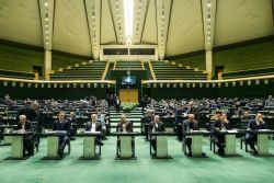 اداره اخبار مجلس: ادعای تنش نمايندگان با رئیس‌کل بانک مرکزی صد در صد کذب محض است